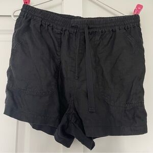 Quince black linen pull on drawstring shorts medium